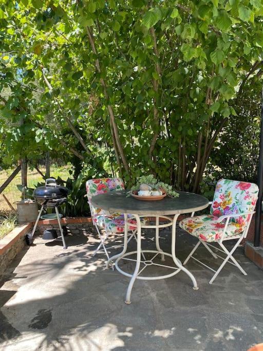 “Da Gio” In Un Antico Borgo Di Genova Apartamento Exterior foto